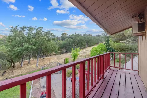 Exterior - 43600 Kaweah River Drive Dr, Three Rivers, CA 93271 photo 10 of 27