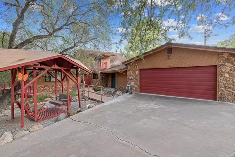 Exterior - 43600 Kaweah River Drive Dr, Three Rivers, CA 93271 photo 6 of 27