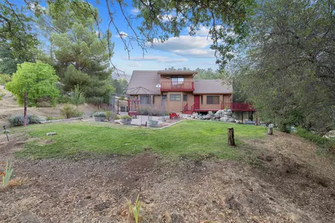 Exterior - 43600 Kaweah River Drive Dr, Three Rivers, CA 93271 photo 17 of 27
