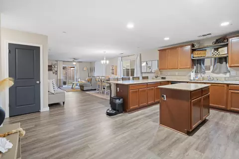 2255 Chism Ave, Tulare, CA 93274 photo 4