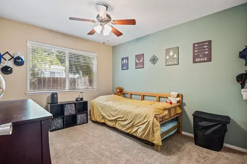 Bedroom - 1121 E Paradise Ave, Visalia, CA 93292 photo 1 of 4