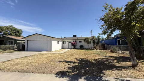 317 S Vetter Dr, Tulare, CA 93274