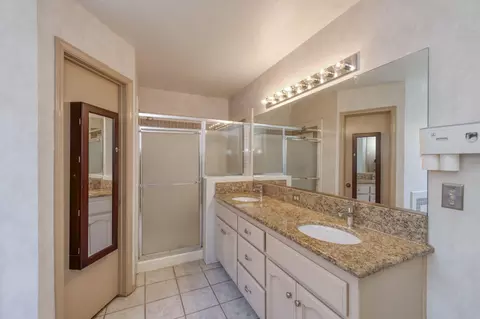 2536 Barstow Ave, Clovis, CA 93611 photo 23