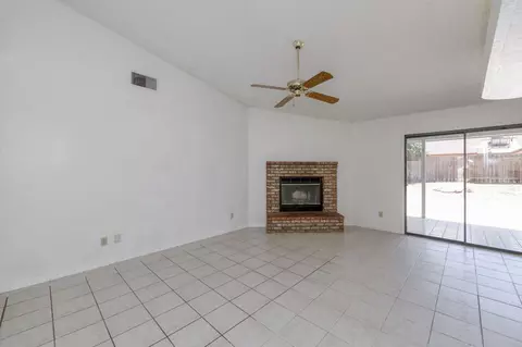 2536 Barstow Ave, Clovis, CA 93611 photo 9