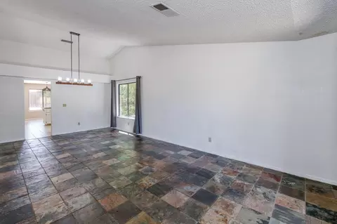 2536 Barstow Ave, Clovis, CA 93611 photo 8