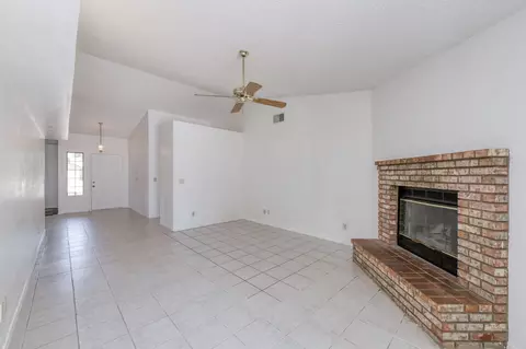2536 Barstow Ave, Clovis, CA 93611 photo 10