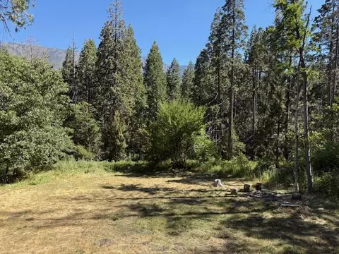 Exterior - 657 Loop Dr, Springville, CA 93265 photo 8 of 8