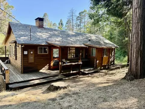 657 Loop Dr, Springville, CA 93265