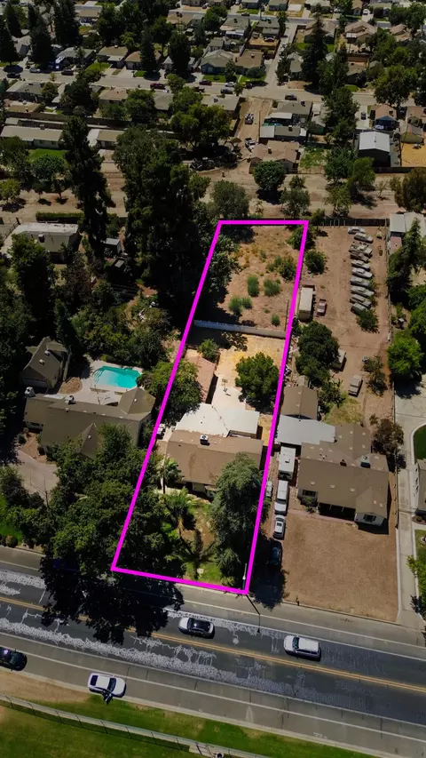 View/Area - 895 E Cross Ave, Tulare, CA 93274 photo 2 of 2