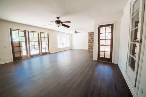 Living - 895 E Cross Ave, Tulare, CA 93274 photo 7 of 7