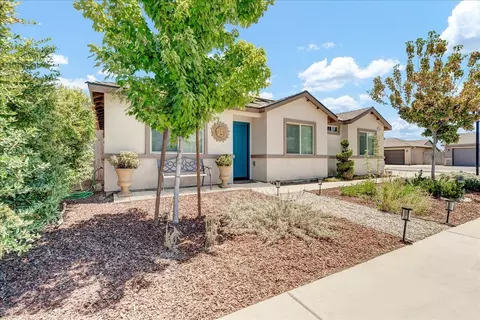 2145 N Highland St, Visalia, CA 93291