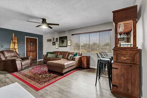 1411 S Divisadero St #1, Visalia, CA 93277