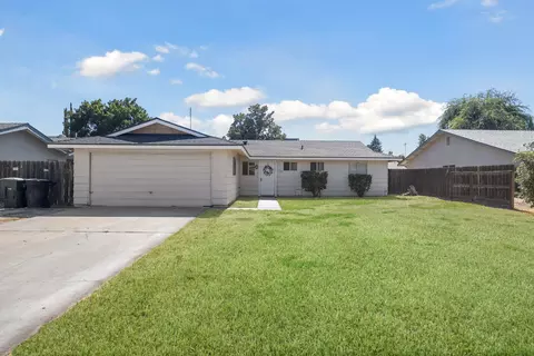 1715 S Atwood St, Visalia, CA 93277