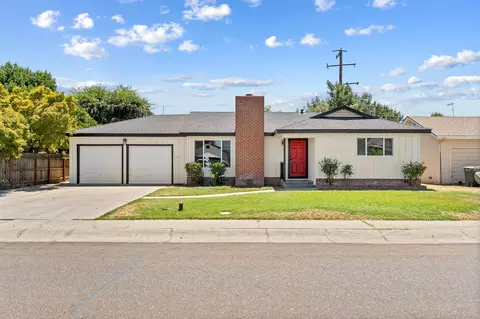 2645 W Laura Ave, Visalia, CA 93277