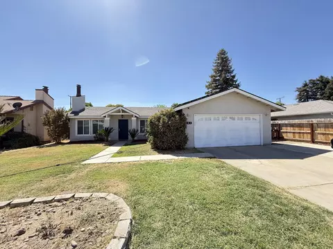 143 N Simon St, Visalia, CA 93292