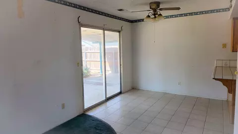 1347 Levich St, Hanford, CA 93230 photo 6
