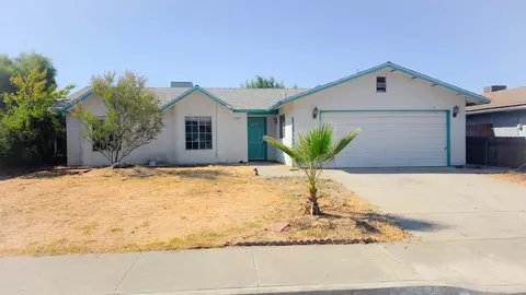 1347 Levich St, Hanford, CA 93230