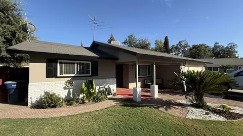 181 Berekeley Ct, Tulare, CA 93274