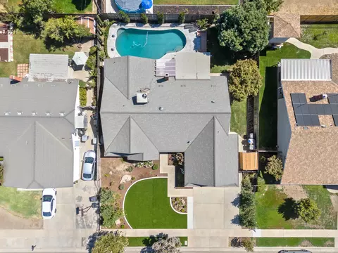 View/Area - 331 E Washington Ave, Tulare, CA 93274 photo 3 of 3