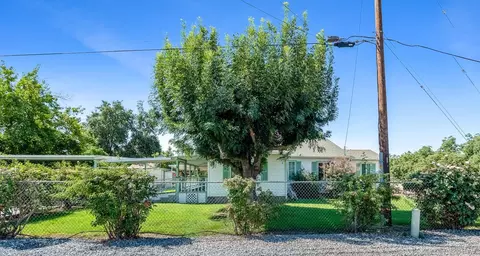 15615 Aspen Ave, Ivanhoe, CA 93235