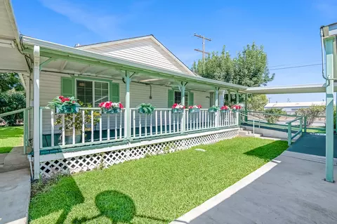 Exterior - 15615 Aspen Ave, Ivanhoe, CA 93235 photo 7 of 17