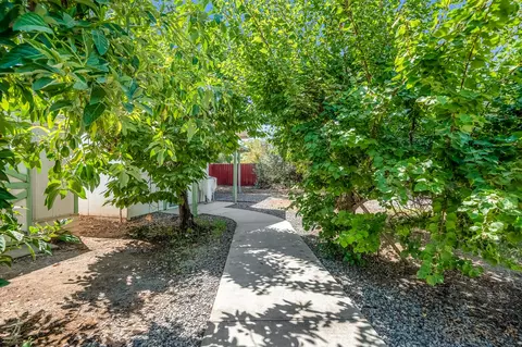 Exterior - 15615 Aspen Ave, Ivanhoe, CA 93235 photo 11 of 17