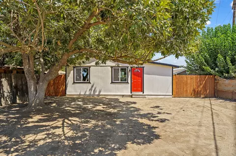 30602 Kame Dr, Goshen, CA 93227