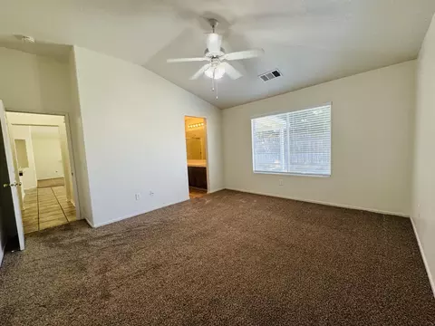 Bedroom - 1403 Bradley Ct, Exeter, CA 93221 photo 3 of 4