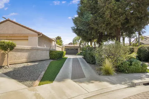3500 S Cain Ct, Visalia, CA 93292