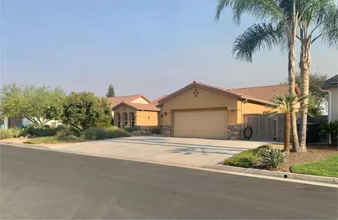 Exterior - 3113 E Beech Ct, Visalia, CA 93292 photo 3 of 26