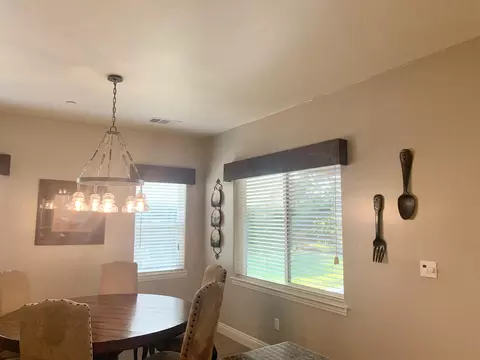 Dining - 3113 E Beech Ct, Visalia, CA 93292 photo 2 of 2