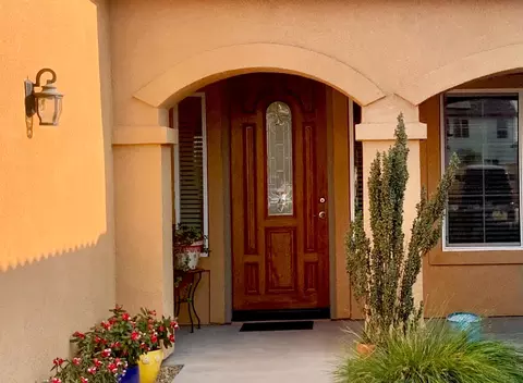 Entry Way - 3113 E Beech Ct, Visalia, CA 93292 photo 1 of 4