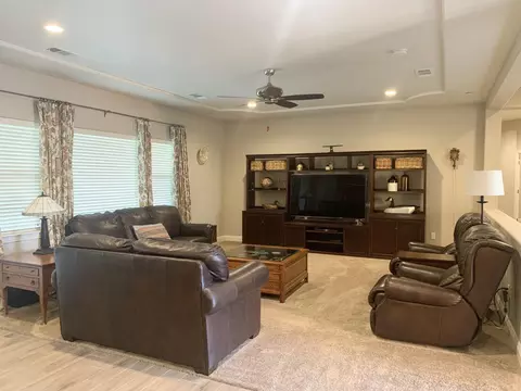Living - 3113 E Beech Ct, Visalia, CA 93292 photo 1 of 3