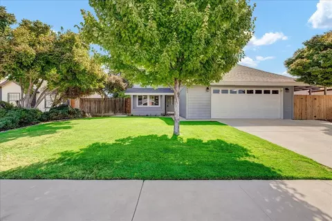 803 N B St, Exeter, CA 93221