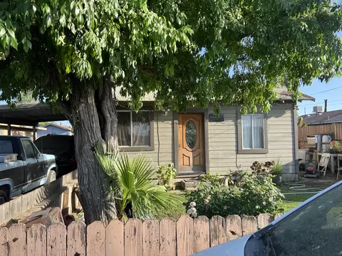 12423 Bond Ave, Cutler, CA 93615