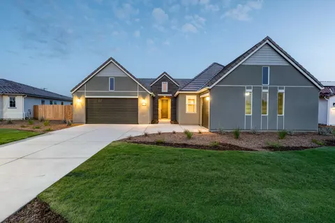 2729 S Jacques Ct #LOT 1014, Visalia, CA 93277
