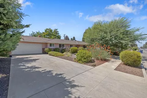 761 N M St, Tulare, CA 93274
