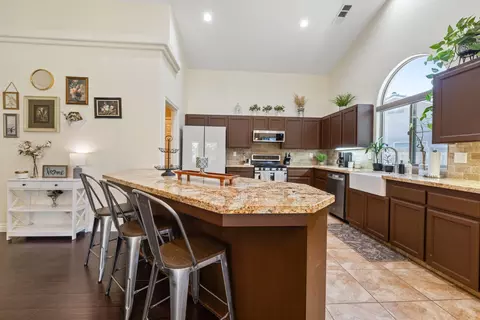 2338 Evergreen Ave, Visalia, CA 93292 photo 15