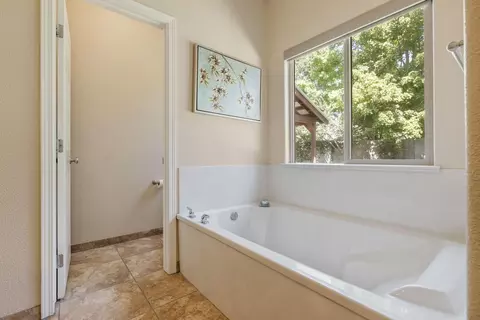 2338 Evergreen Ave, Visalia, CA 93292 photo 30