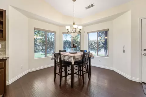 2338 Evergreen Ave, Visalia, CA 93292 photo 12