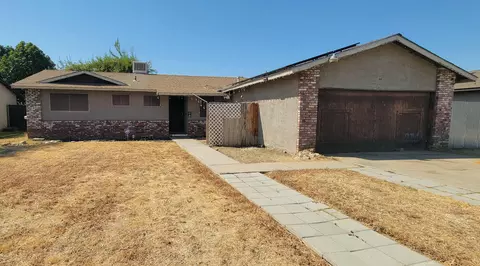 673 E Lakeview Ave, Woodlake, CA 93286