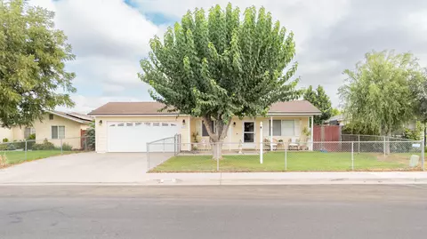 2250 W Aurora Ave, Porterville, CA 93257