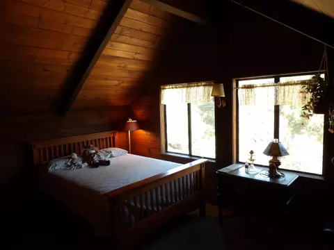 Bedroom - 52925 Hogback Rd, Miramonte, CA 93641 photo 1 of 10