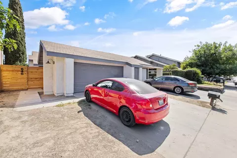 645 E Harold Ave, Visalia, CA 93292
