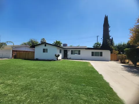 2746 N Giddings St, Visalia, CA 93291
