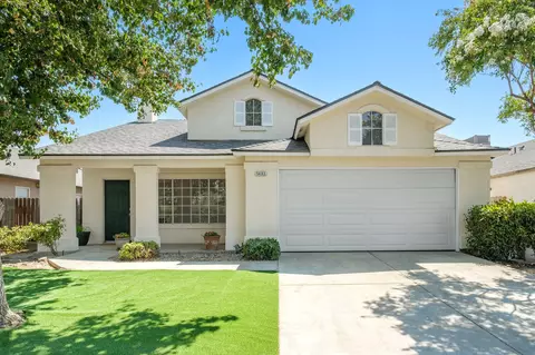 5483 W Roberts Ave, Fresno, CA 93722