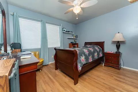 Bedroom - 23471 Ave 192, Strathmore, CA 93267 photo 4 of 8
