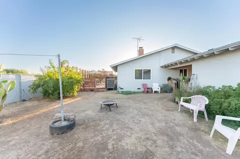 Exterior - 23471 Ave 192, Strathmore, CA 93267 photo 10 of 16