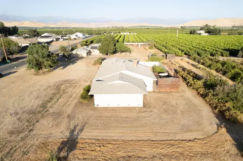 View/Area - 23471 Ave 192, Strathmore, CA 93267 photo 7 of 7