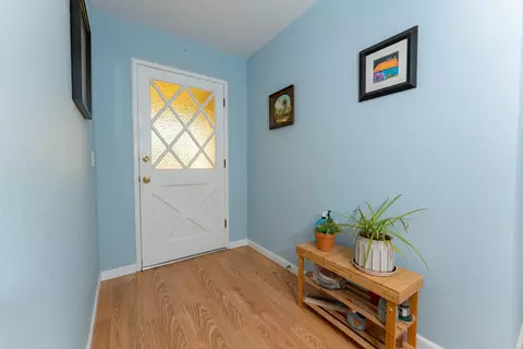 Entry Way - 23471 Ave 192, Strathmore, CA 93267 photo 3 of 4